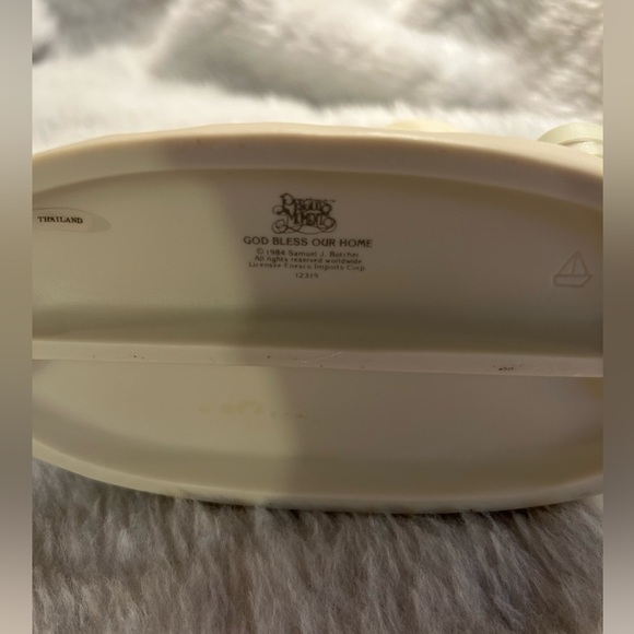 Precious Moments God Bless Our Home Figurine. In Box - Picture 4 of 7